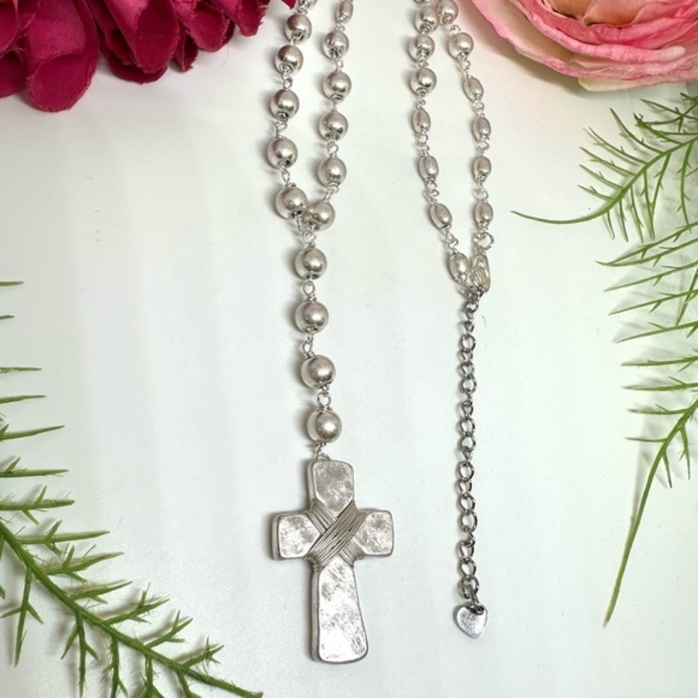 NEW⚜️Hand Beaded Rosary Brushed Silver Necklace - Picture 2 of 5